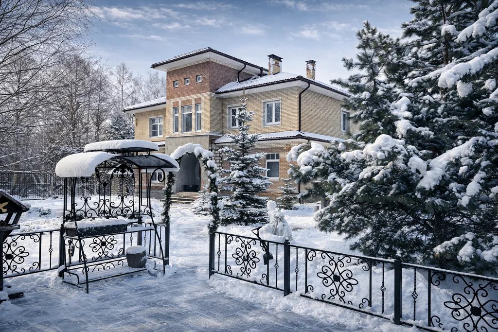 Стильный коттедж с банкетным залом под свадьбы и юбилеи — аренда посуточно в Саморядово