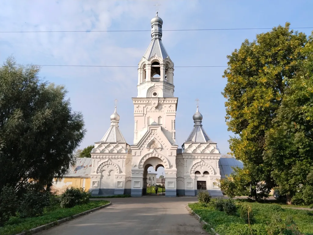 Уютная квартира возле Десятинного монастыря