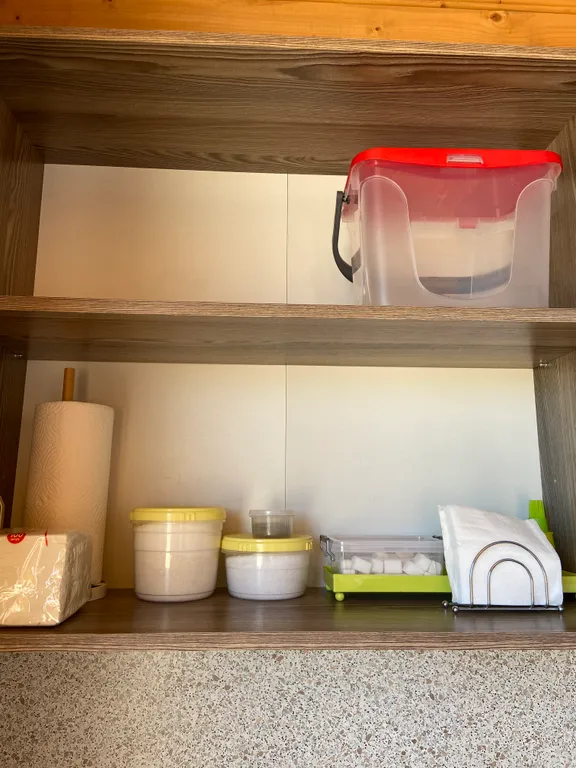 Уютные домики у канала