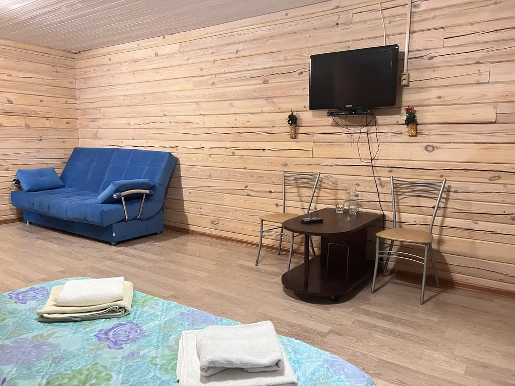 Коттедж с баней и беседкой у Вотчины Деда Мороза