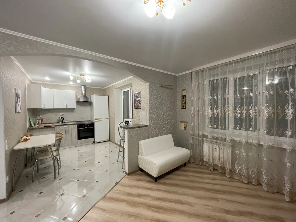 Уютная квартира-студия — аренда посуточно в Саратов