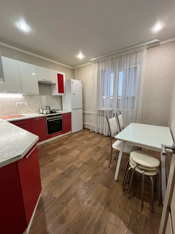 3-комнатная Квартира — аренда посуточно в Оренбург