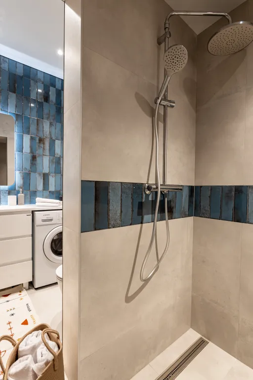 Коттедж на берегу озера с сауной