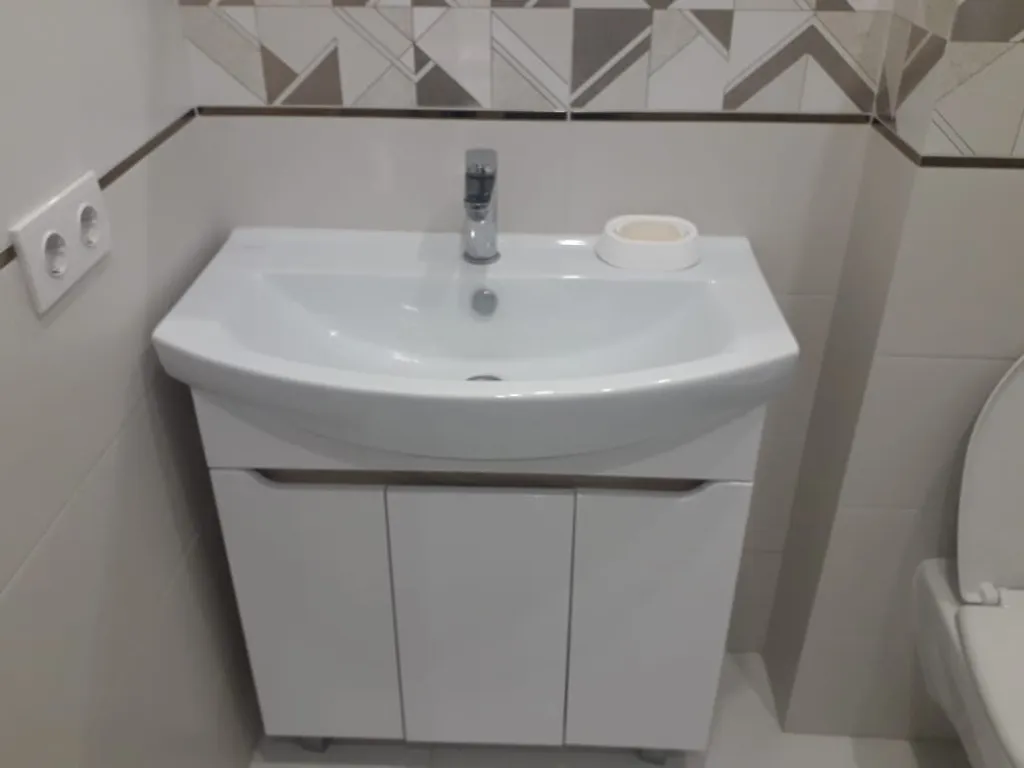 Новая красивая квартира с ремонтом 16 этаж4 раздельных места