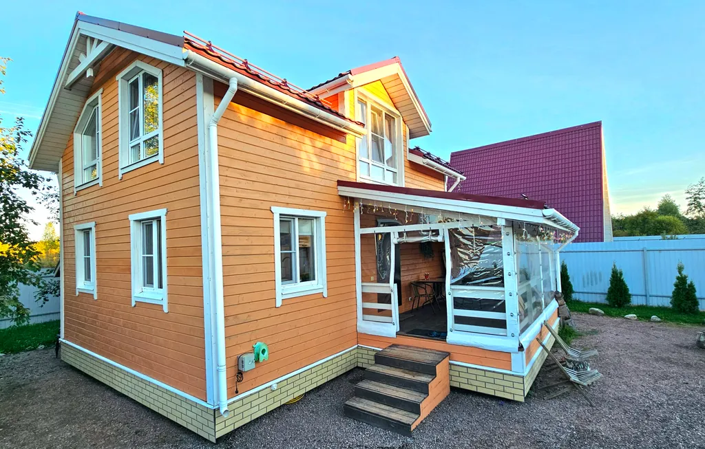 Коттедж Дом с баней и горячим чаном рядом и Игорой 2 — Снегиревка