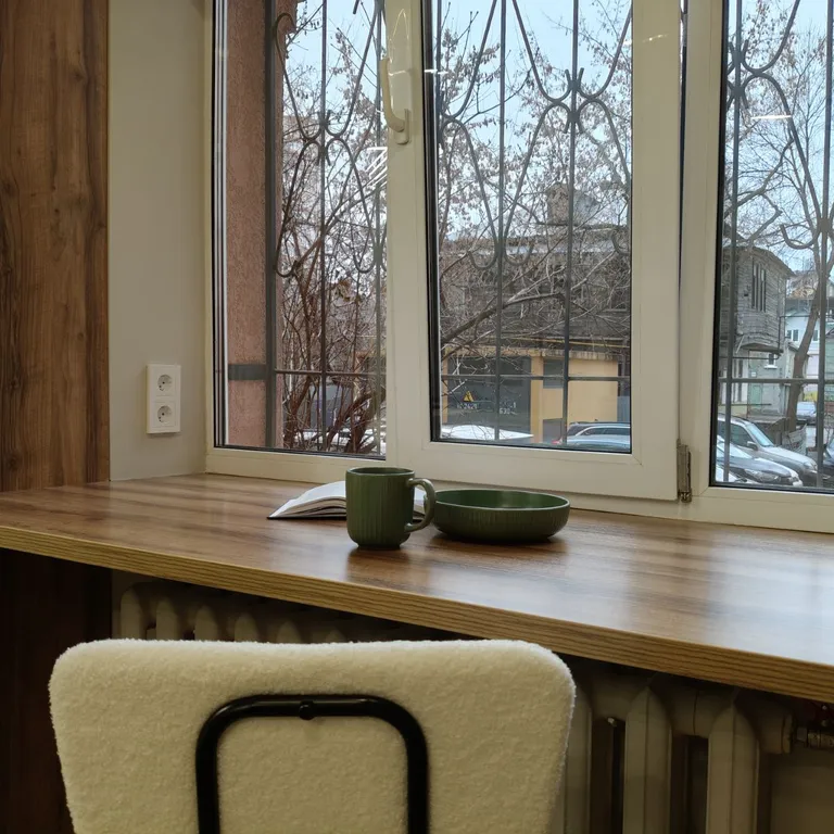 Студия около ЖД вокзала