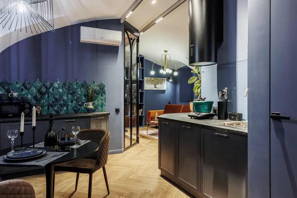 Черничные ночи в столице Золотого кольца