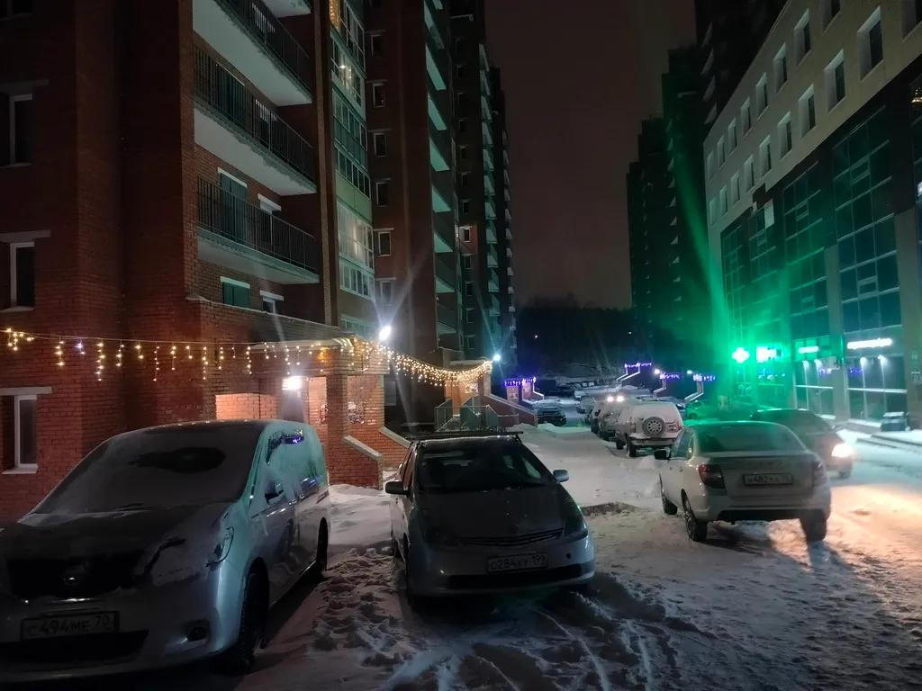 Отличная евродвушка в новом доме с двумя диванами