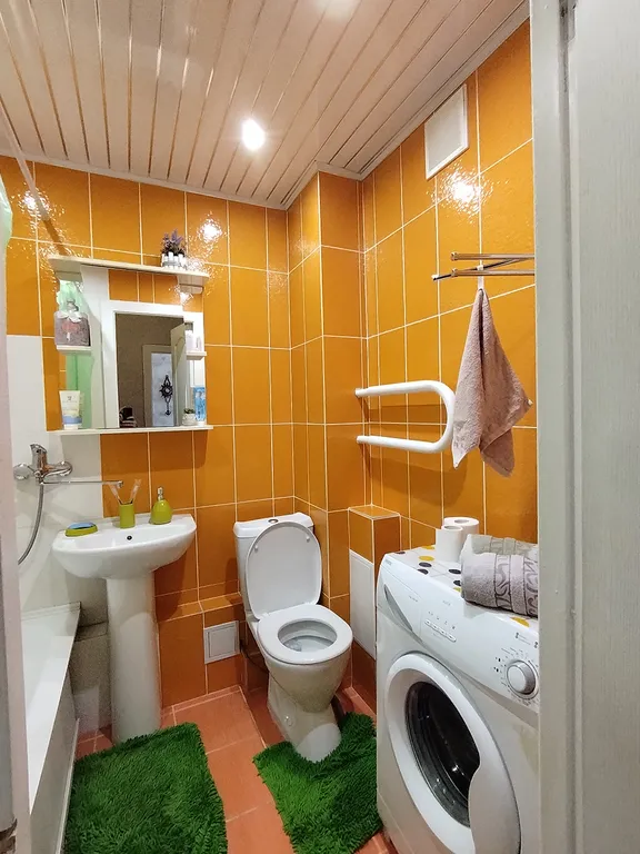 Уютная однокомнатная квартира, рядом тц, остановка