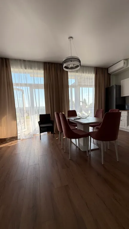 Танхаус у моря, семейный апартамент