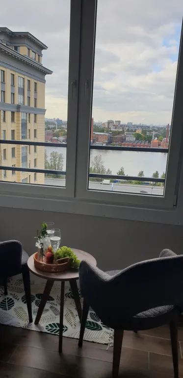 Квартира с видом на Неву