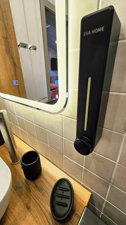 Далеко и надолго