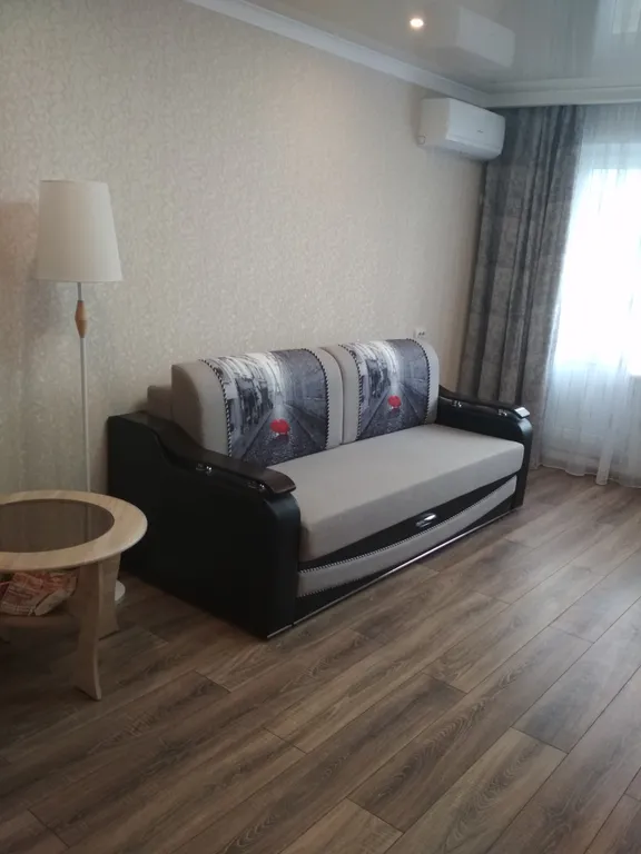 Комфортабельная квартира у набережной