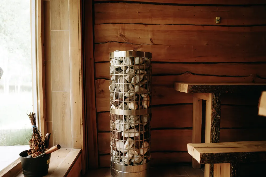 Уникальный панорамный дом с сауной прямо на берегу