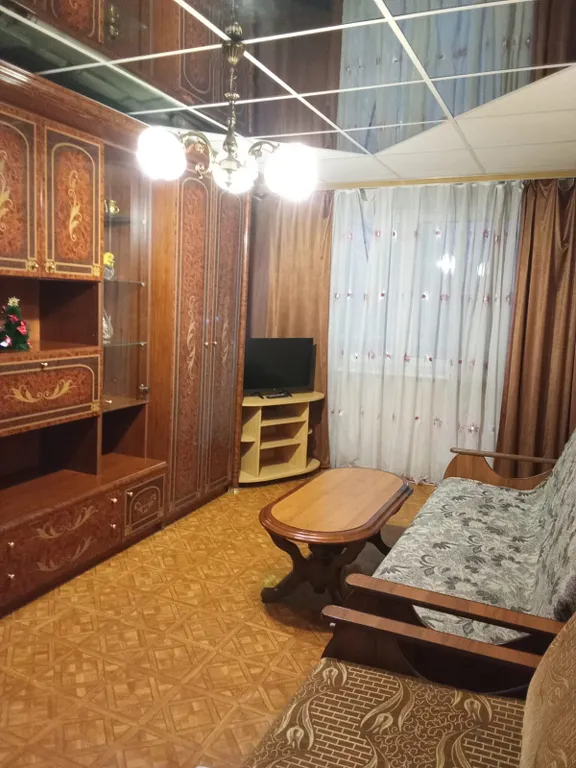 Квартира Полулюкс в сердце Златоуста — аренда посуточно в Златоуст