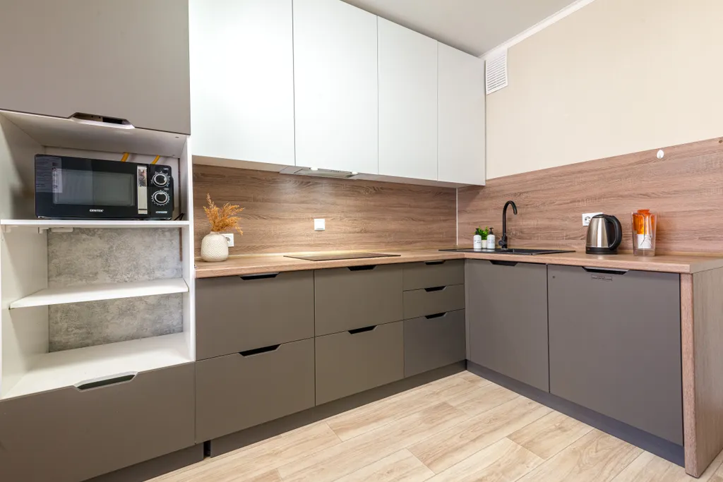 В центре в современном доме с гостиничным сервисом бесконтактно