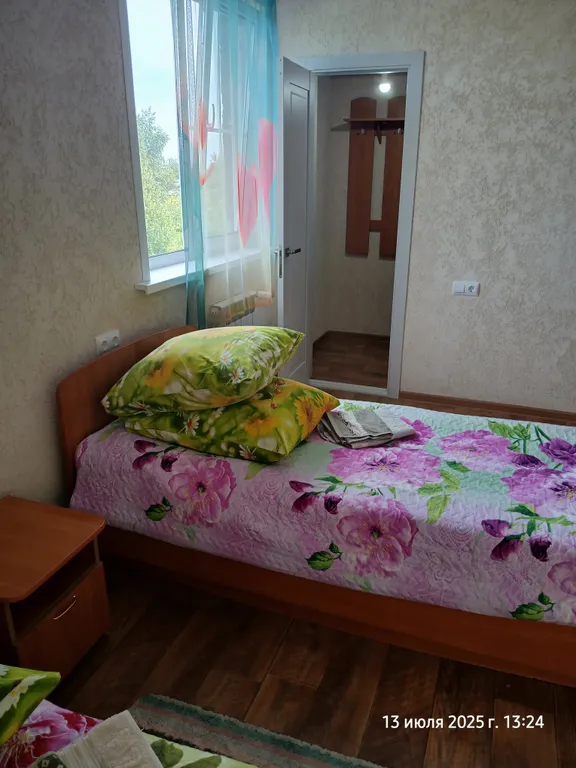 Двухместная комната в коттедже с гардеробной с балконом