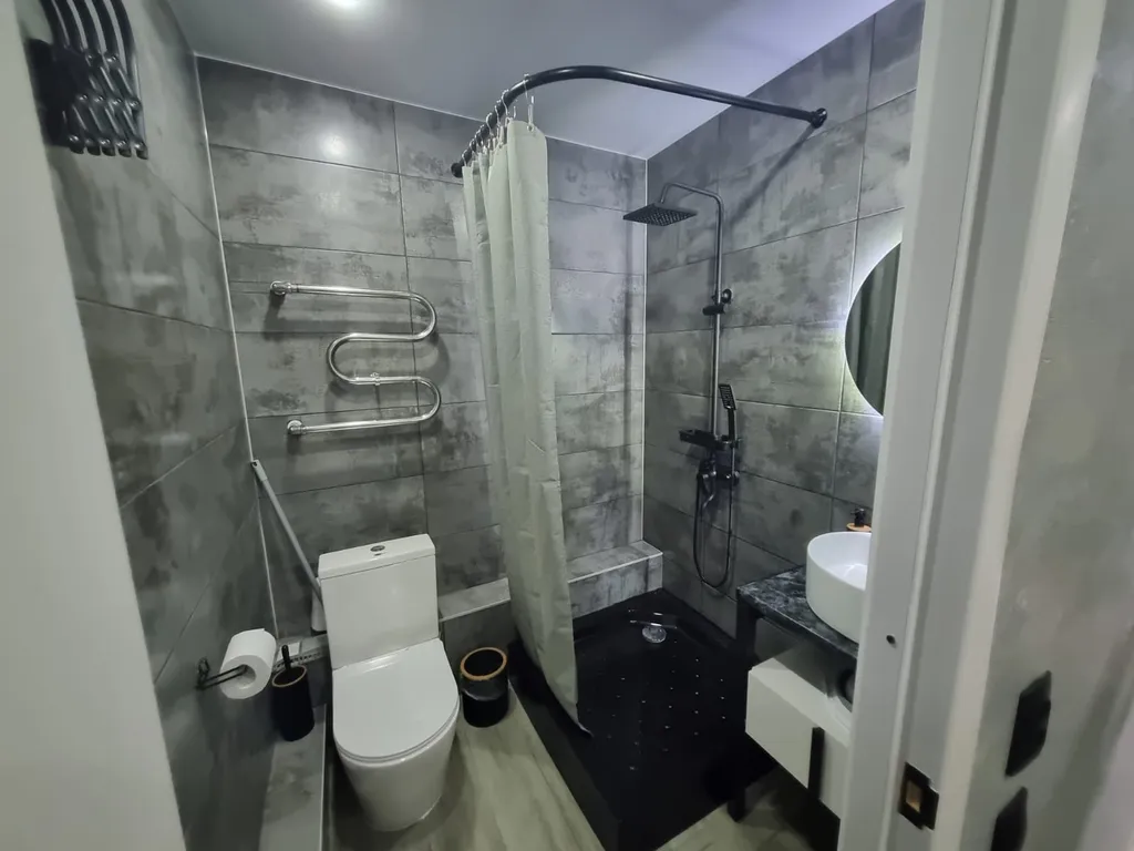 Студия на земле