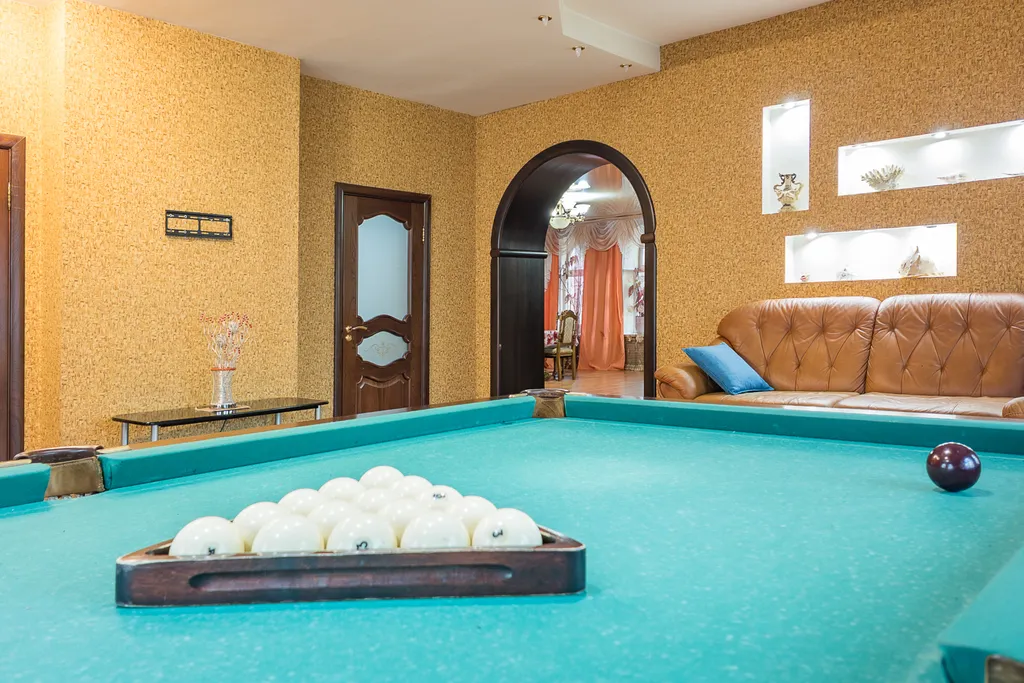 Дом со включённой стоимостью бассейна, сауны, бильярда, мангала