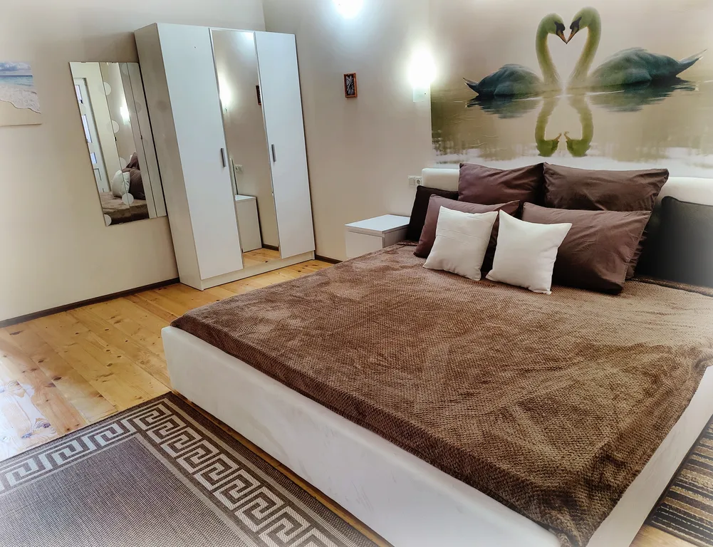 4-комнатная Квартира