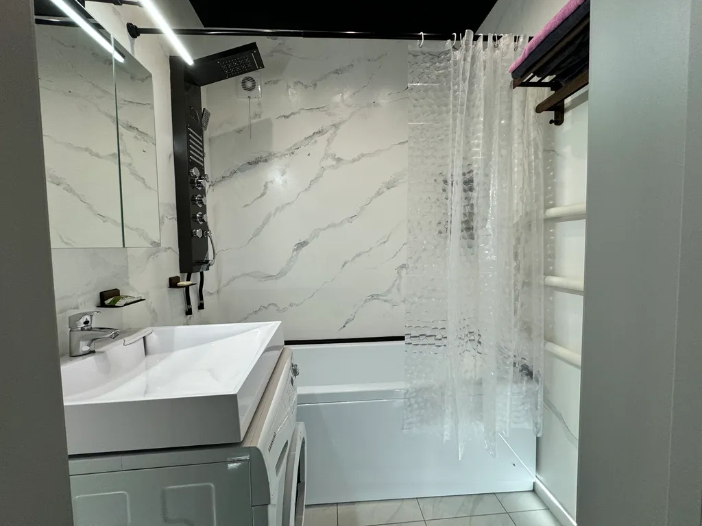 Северное сияние в удобных апартаментах в центре города