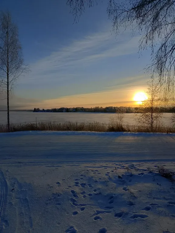 Уютный домик с видом на озеро