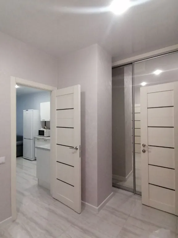 Белоснежная новая квартира с видом на Ледовую Арену