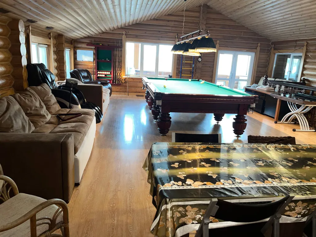 Аренда Коттеджа с баней, бассейном, джакузи, стадионом и зоной барбекю