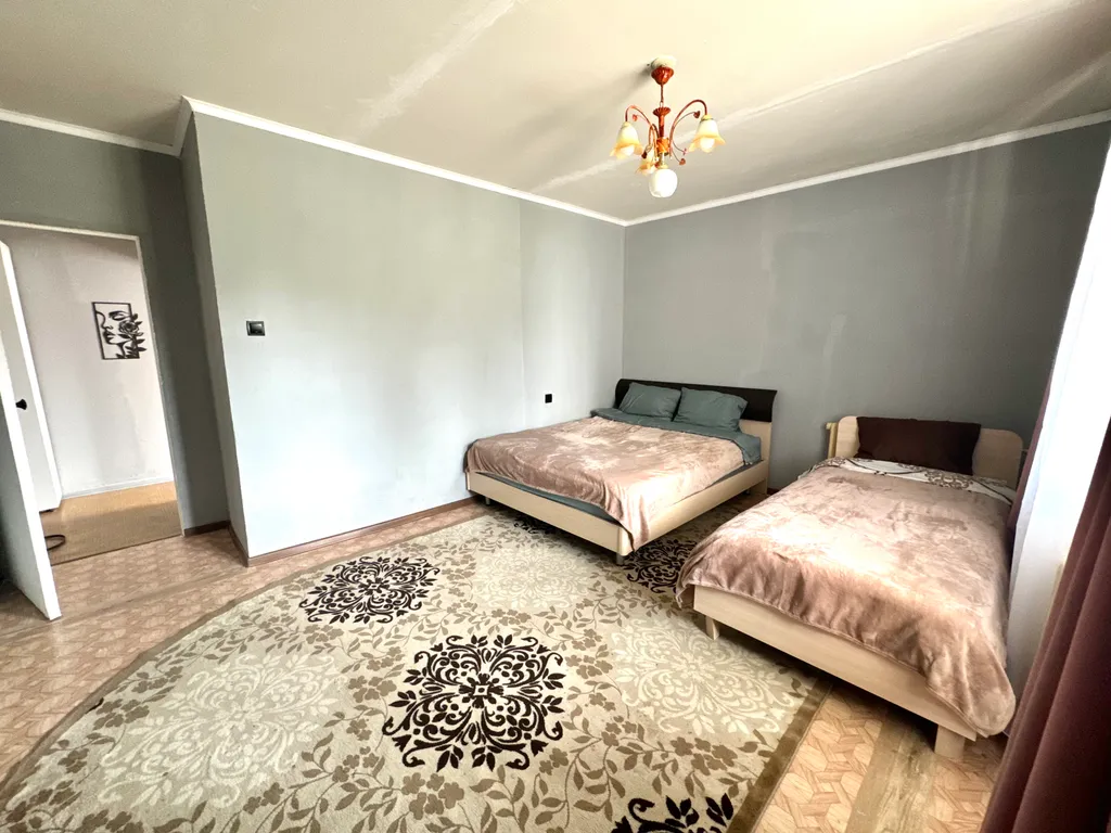 2-к. квартира, 50 м², 3 кровати