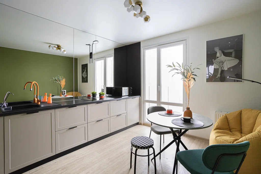 Квартира с Алисой в новом ЖК с закрытой парковкой — аренда посуточно в Воронеж