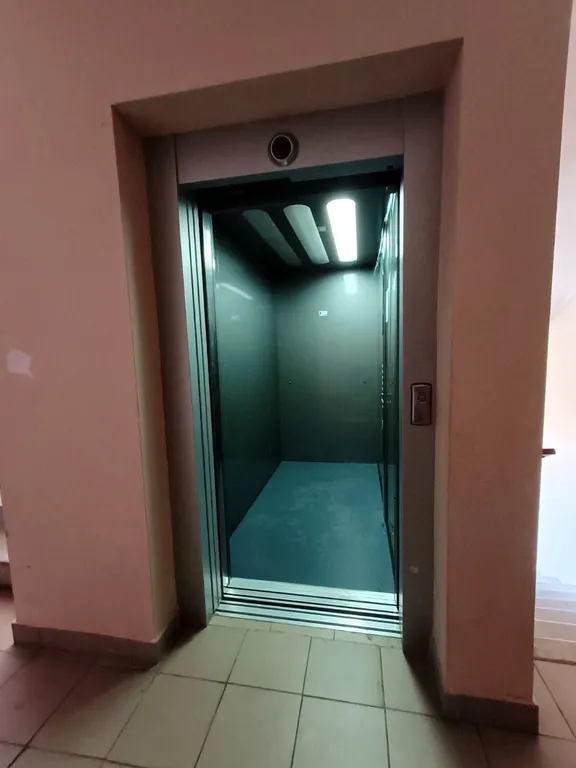 Просторная и светлая квартира - студия