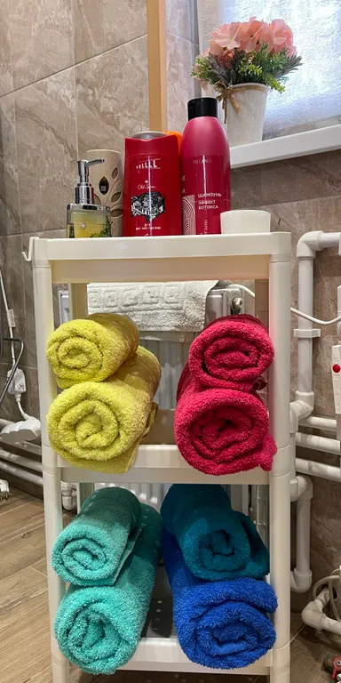 Уютный дом у леса и озера