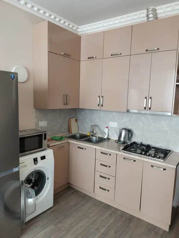 Квартира 2-комнатная Квартира — Батуми