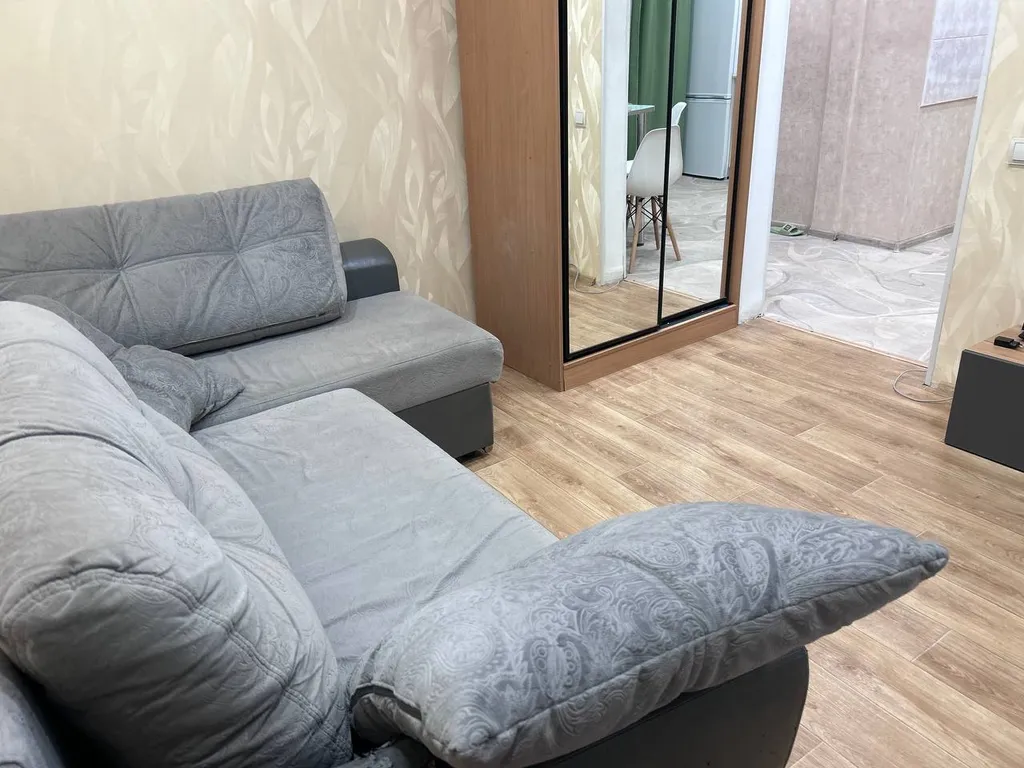 Уютная квартира-студия — аренда посуточно в Киров