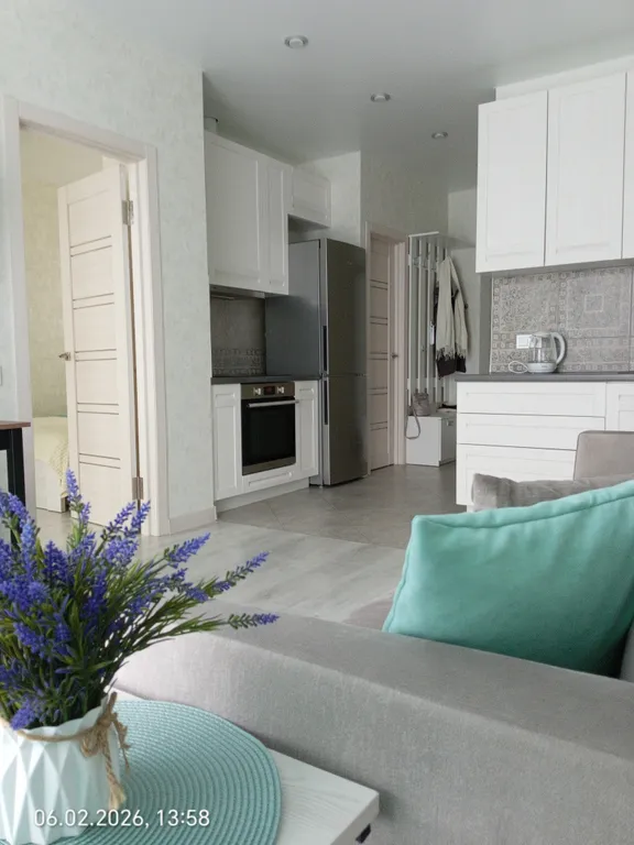 Уютная современная евродвушка с шикарным видом из панорамных окон