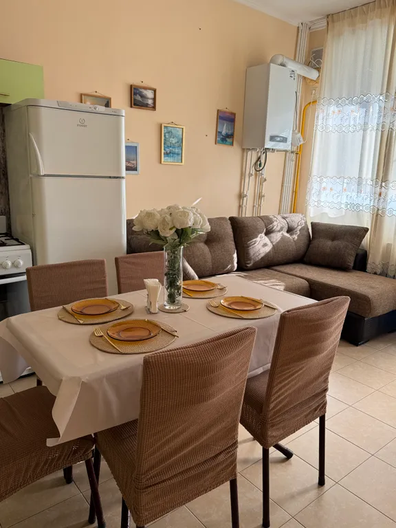 Трёхэтажный Дом в 15 м от моря вмещает до 12 взрослых гостей