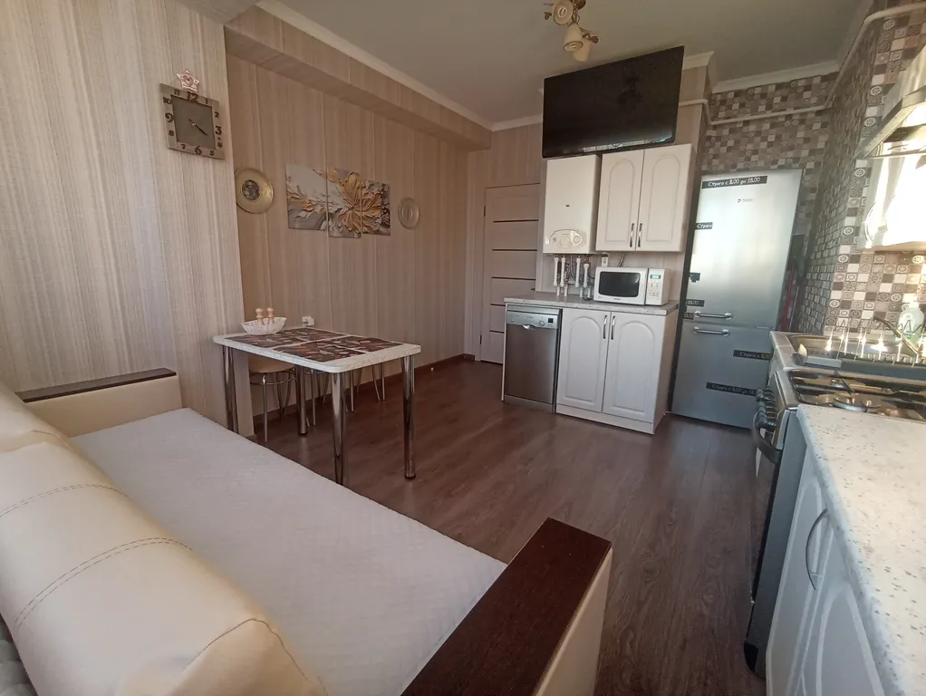 Просторная, светлая квартира в центре