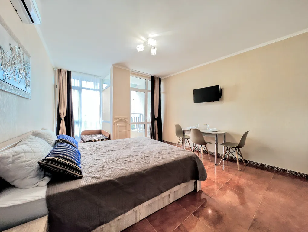 Квартира с видом на море