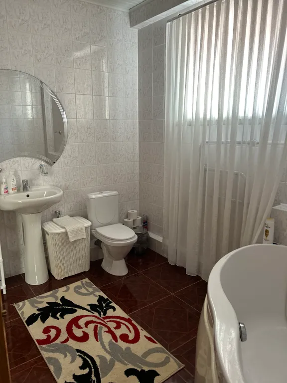 7-комнатный Дом