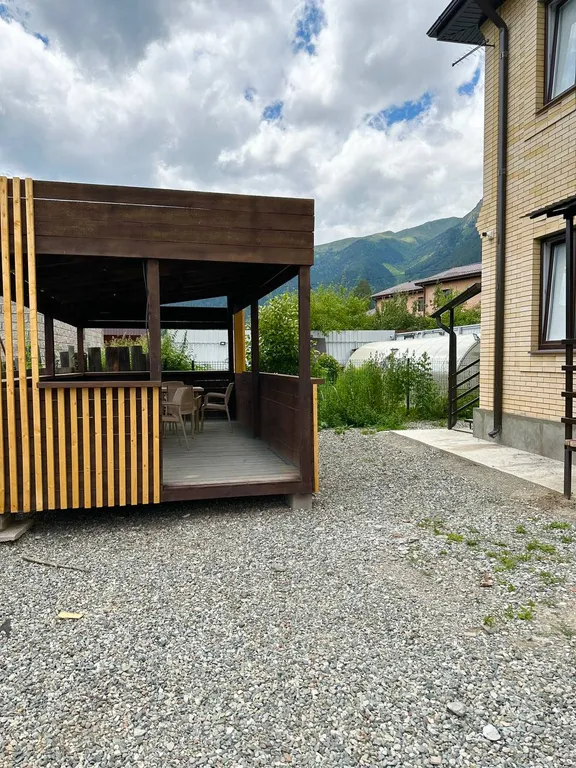 Квартира Квартира Шестиместный номер с потрясающим видом на горы, с отдельным входом — Архыз