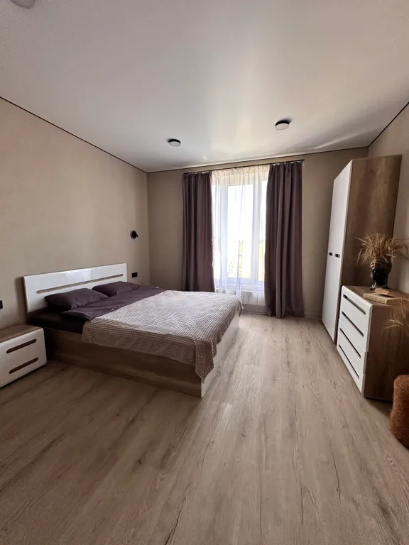 Дом с баней и бассейном на большую компанию