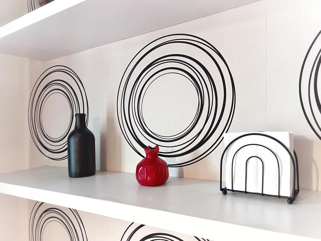 Стильная двухкомнатная квартира с разделенными комнатами в районе ГГМ