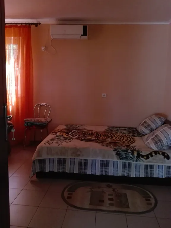 Квартира Уютная комната в центре города — аренда посуточно в Алушта