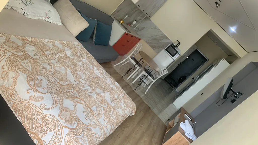 Просторная ванная, удобное спальное место, полный комфорт