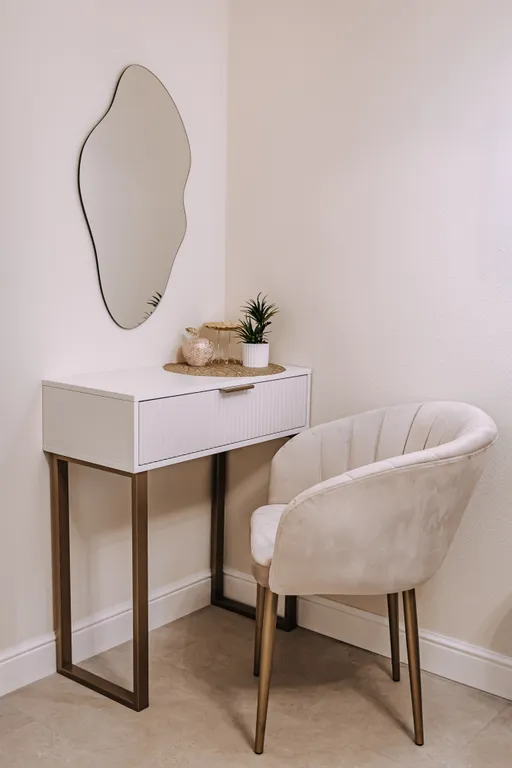 Рыжий Кот Голд (видовая квартира с изолированной спальней)