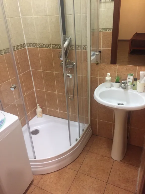 Студия в центре, два раздельных спальных места.