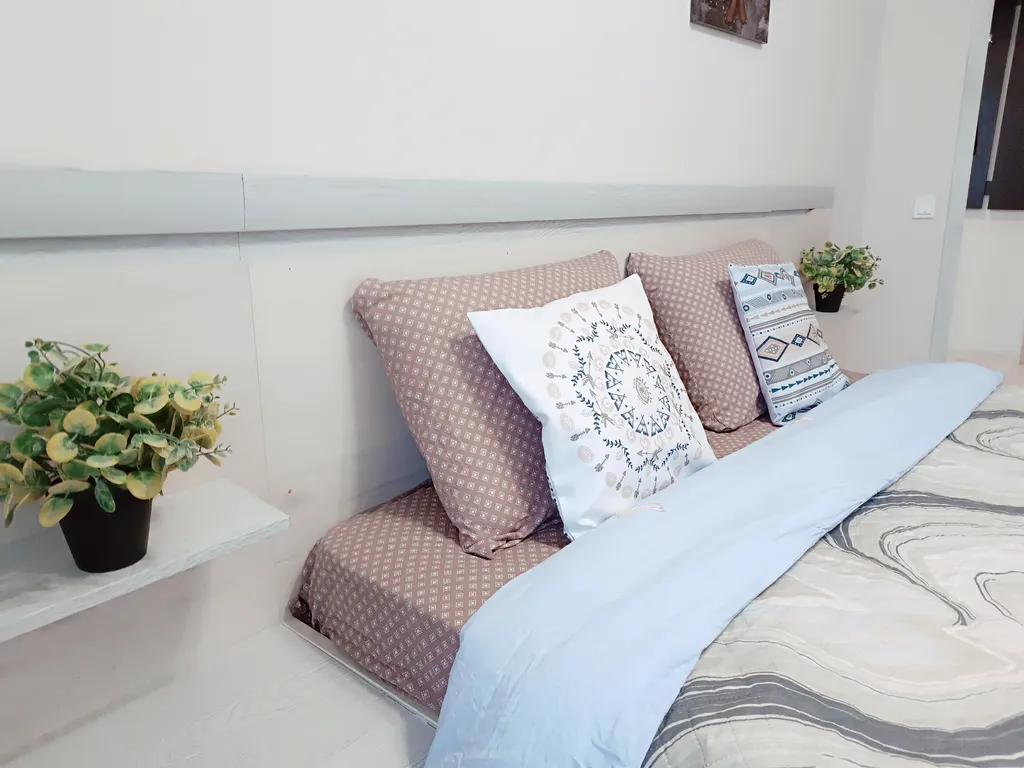 Современная квартира с огромной лоджией в новом доме