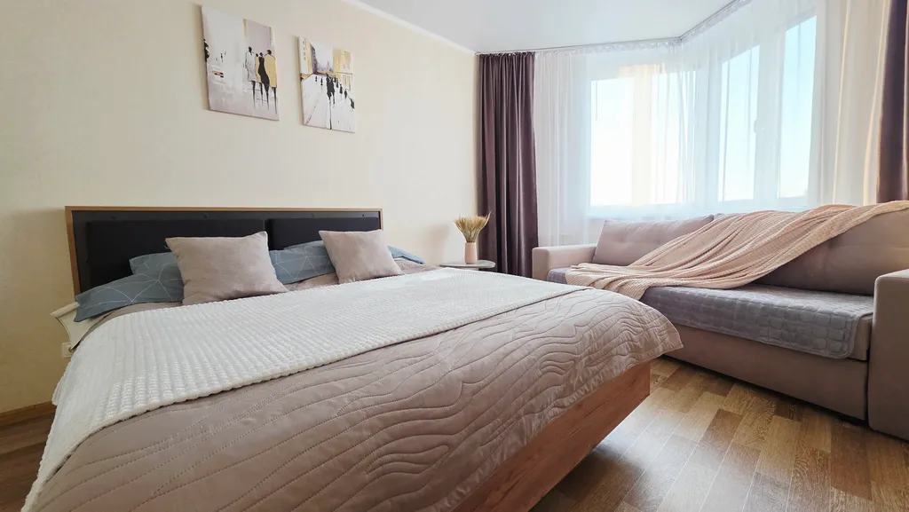 Замечательная квартира в центре с шикарным видом на реку Кама и лес — аренда посуточно в Набережные Челны