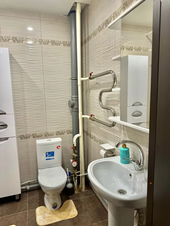 Стильные квартира с мансардой в центре