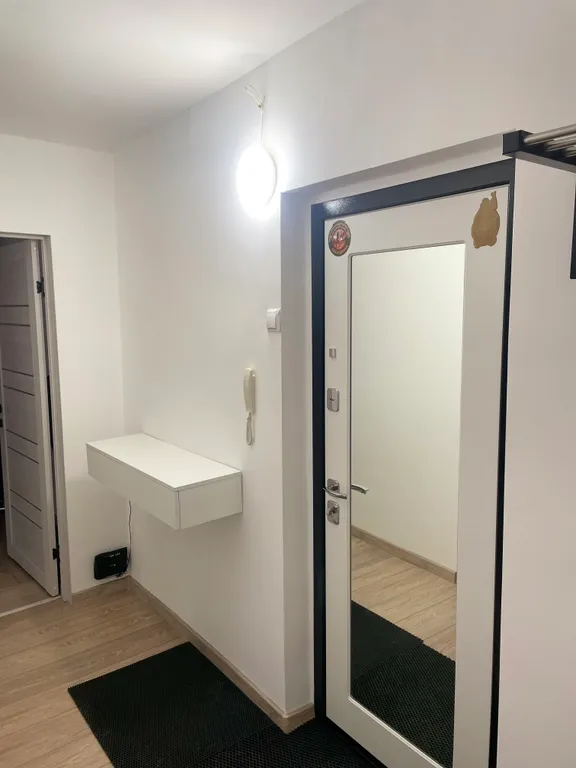 Современная квартира недалеко от курорта